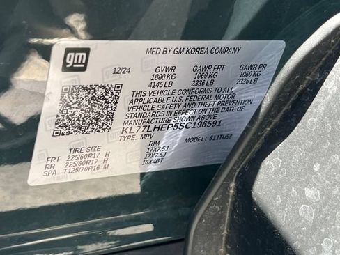 Used 2025 Chevrolet Trax LT FWD image 38