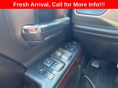 Used 2017 GMC Sierra 1500 SLE w/ SLE Value Package AWD/4WD image 9