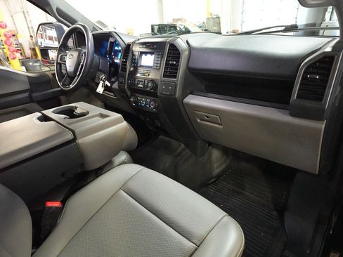 Used 2022 Ford F350 XL w/ Power Equipment Group AWD/4WD image 31