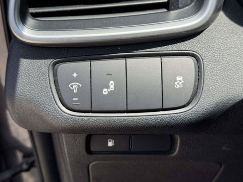 Used 2019 Kia Sorento AWD w/ LX Convenience Package image 18