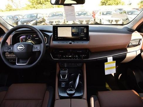 New 2026 Nissan Rogue Platinum w/ Platinum Premium Package image 8