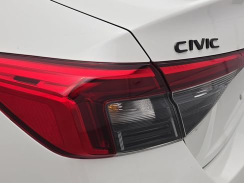 Used 2024 Honda Civic Sport image 33