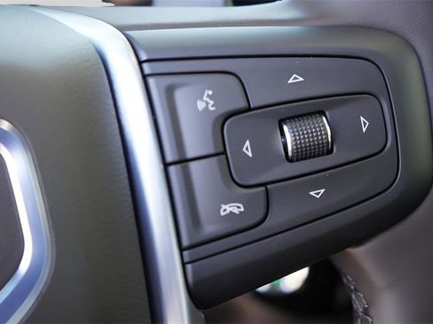 New 2026 GMC Sierra 1500 SLT image 17