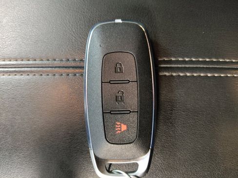 Used 2025 Nissan Sentra S FWD image 32