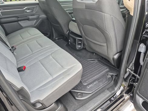 Used 2019 RAM 1500 Big Horn AWD/4WD image 26