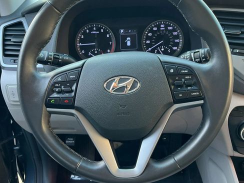 Used 2016 Hyundai Tucson Sport image 17