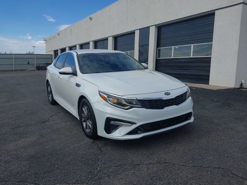 Used 2020 Kia Optima LX FWD image 1