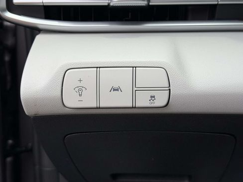 Certified 2023 Hyundai Elantra Limited w/ Cargo Package FWD image 22