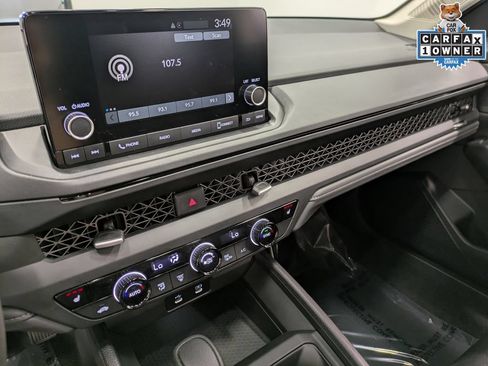 Certified 2025 Honda Accord SE image 11