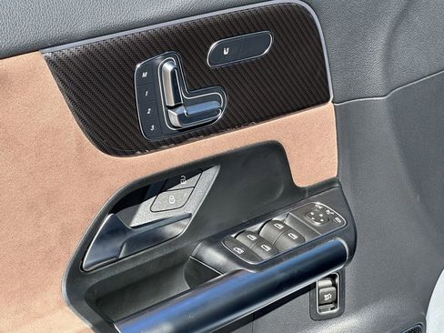 Certified 2025 Mercedes-Benz GLA 250 4MATIC image 12