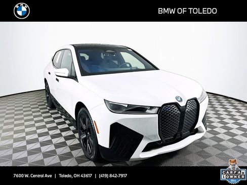 Used 2023 BMW iX xDrive50 w/ Sport Package image 1