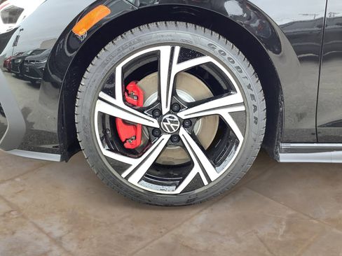 New 2026 Volkswagen GTI SE image 10