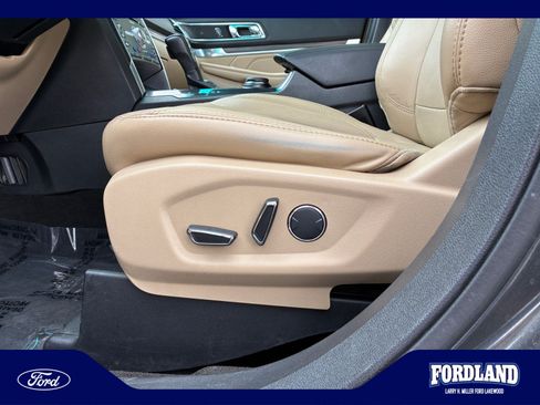 Used 2017 Ford Explorer Limited AWD/4WD image 14