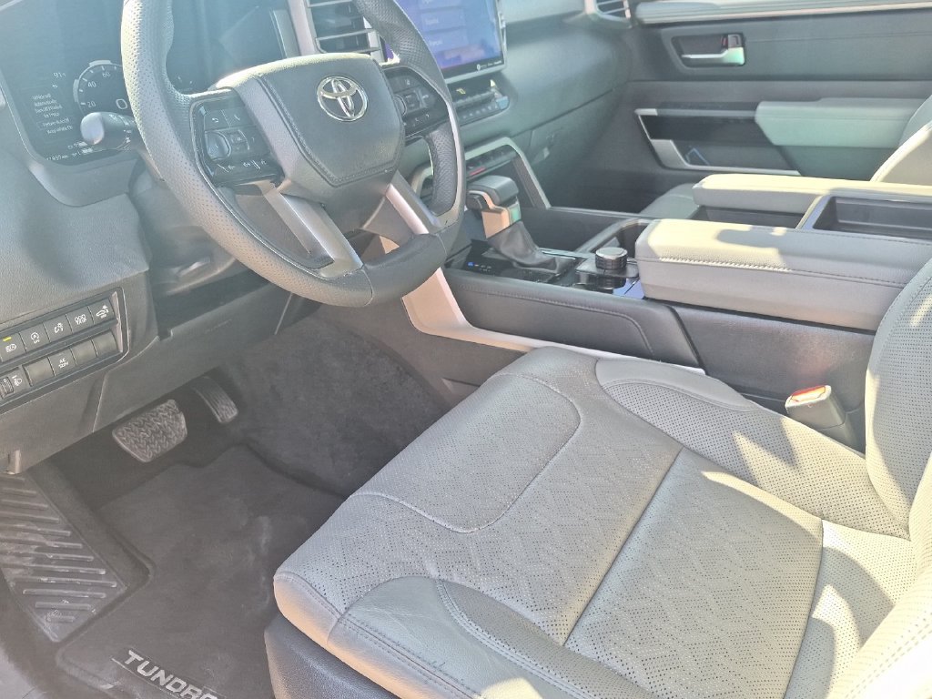 Used 2024 Toyota Tundra Limited w/ Power Package RWD image 10