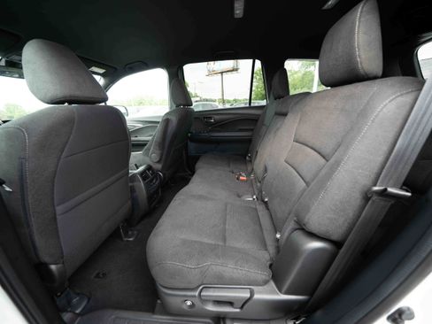 Used 2022 Honda Pilot Sport image 23