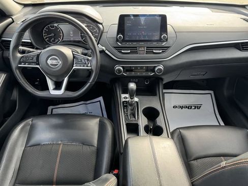 Used 2020 Nissan Altima 2.5 SR image 9