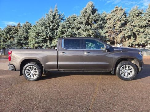 Used 2021 Chevrolet Silverado 1500 High Country image 13