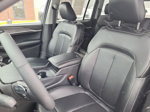 Used 2023 Jeep Grand Cherokee Limited w/ Luxury Tech Group II image 34