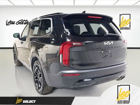 Used 2022 Kia Telluride EX w/ EX Premium Package image 7