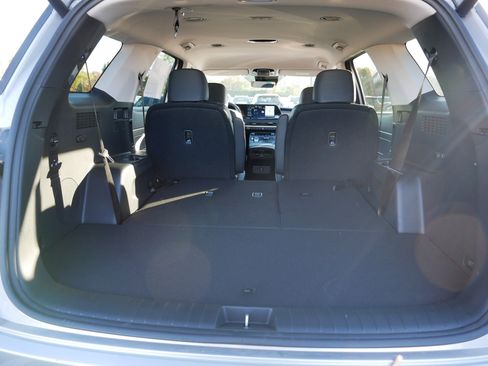Used 2025 Hyundai Palisade SEL AWD/4WD image 18