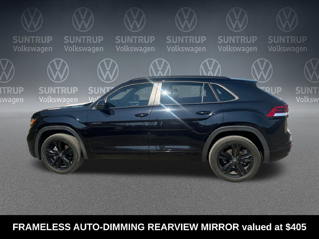 Used 2023 Volkswagen Atlas Cross Sport SEL R-Line AWD/4WD image 2