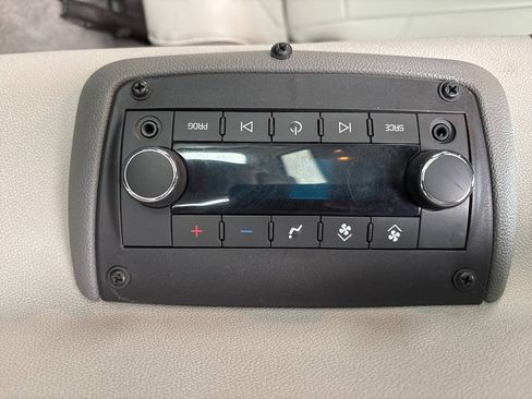 Used 2016 Buick Enclave Premium w/ Experience Buick Package FWD image 36