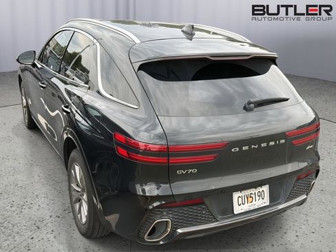 Used 2023 Genesis GV70 2.5T AWD/4WD image 10