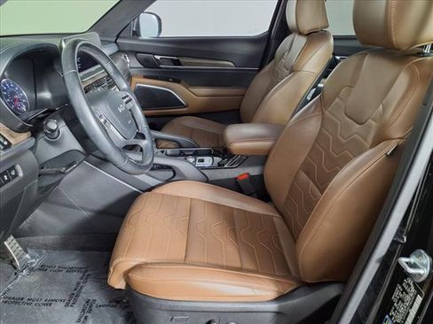 Used 2022 Kia Telluride SX w/ SX Prestige Package image 24