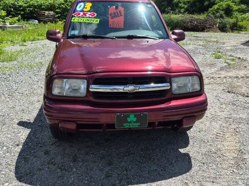 Used 2003 Chevrolet Tracker LT AWD/4WD image 1