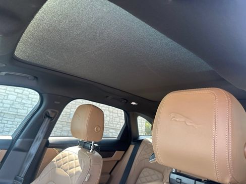Used 2023 Jaguar F-PACE S AWD/4WD image 9