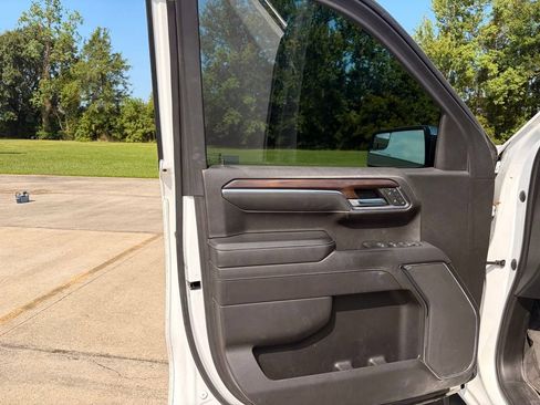 Used 2022 GMC Sierra 1500 SLT w/ Max Trailering Package AWD/4WD image 10