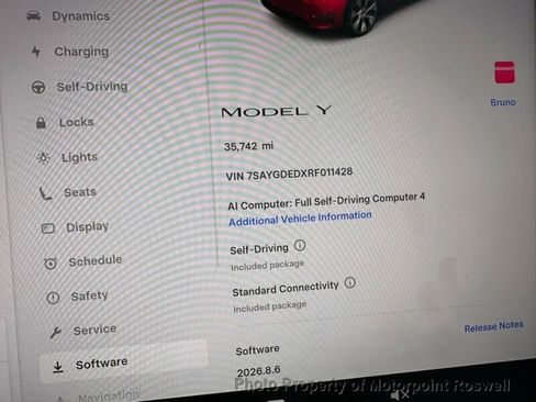 Used 2024 Tesla Model Y 2WD image 9