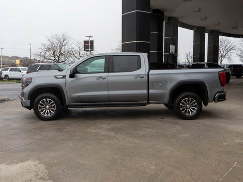 Used 2023 GMC Sierra 1500 AT4 w/ Technology Package image 4