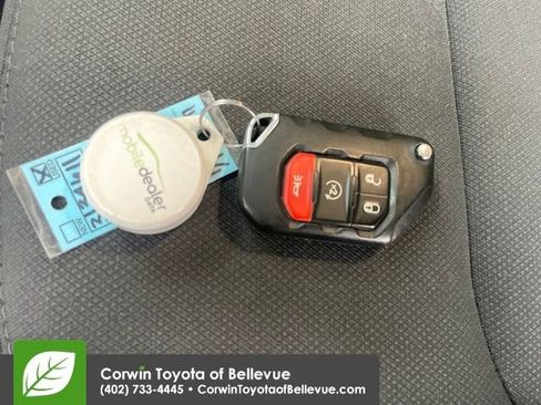 Used 2022 Jeep Gladiator Willys image 25