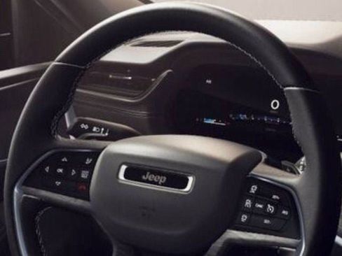 New 2026 Jeep Grand Cherokee Laredo AWD/4WD image 9