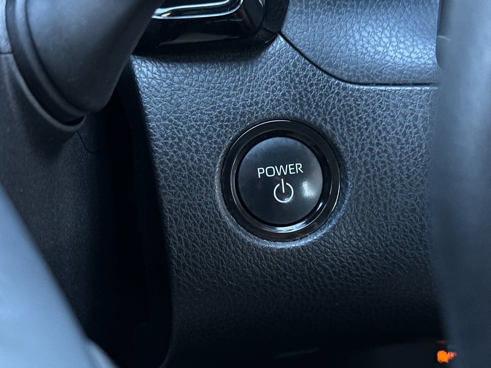 Used 2025 Toyota Camry LE FWD image 19