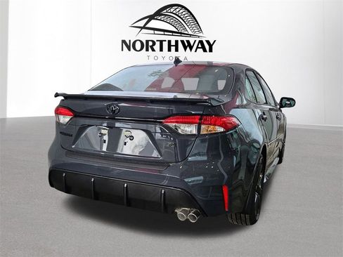 New 2026 Toyota Corolla SE image 3