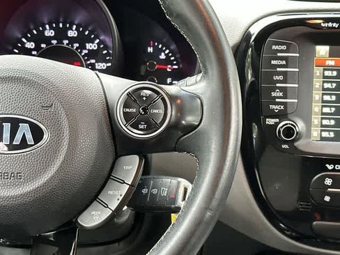 Used 2016 Kia Soul + w/ Audio Package FWD image 9