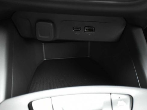 New 2026 Chevrolet Trax RS image 18