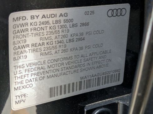 Used 2025 Audi Q5 Premium w/ Convenience Package image 17