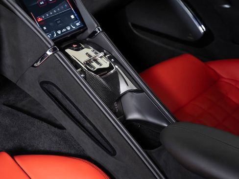 Used 2022 Ferrari Roma image 30