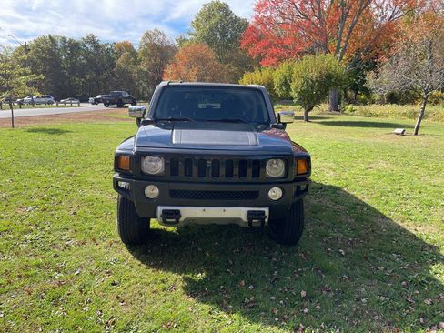 Used 2008 HUMMER H3 Luxury w/ Chrome Appearance Package image 5