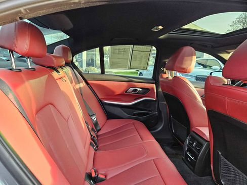 Used 2023 BMW 330i Sedan w/ Driving Assistance Package image 15