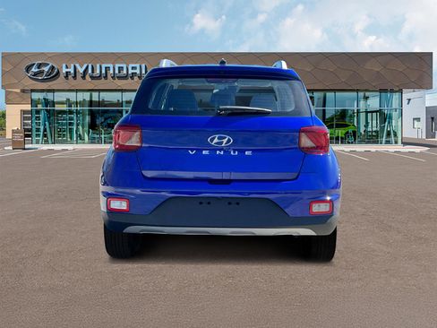 New 2025 Hyundai Venue Limited image 6