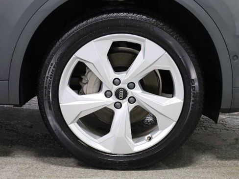 Used 2024 Audi Q5 2.0T Prestige image 12