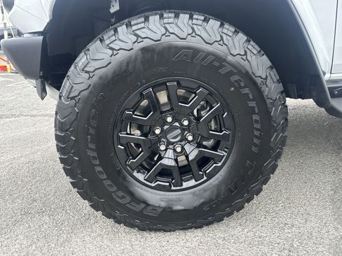 Used 2024 Ford Bronco Raptor w/ Interior Carbon Fiber Pack 6 AWD/4WD image 20
