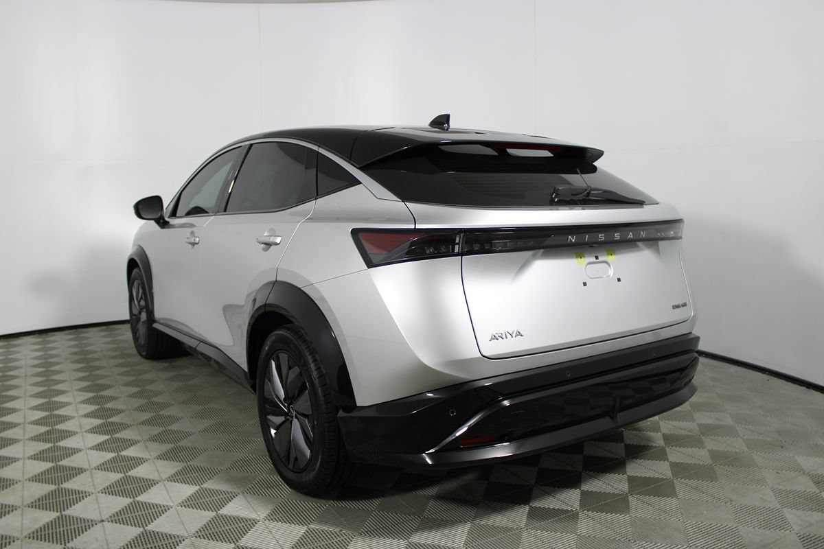 Used 2023 Nissan Ariya FWD image 4
