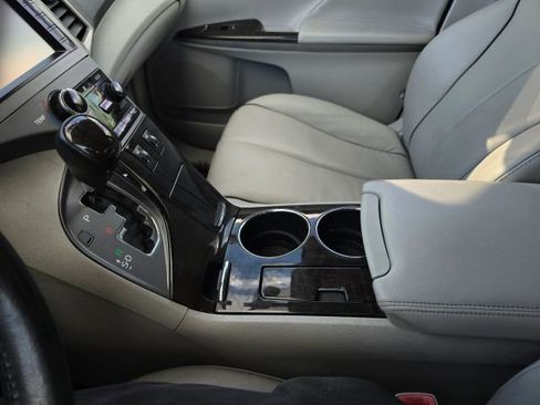 Used 2013 Toyota Venza image 29