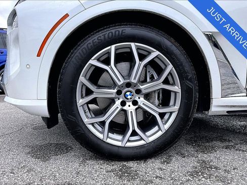 Used 2026 BMW X7 xDrive40i AWD/4WD image 34