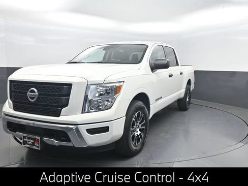 Used 2022 Nissan Titan SV AWD/4WD image 1